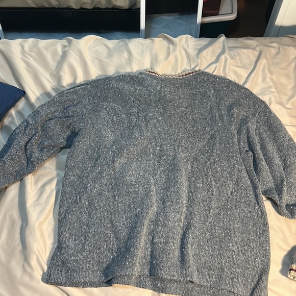 Comfy, wool sweater - Picture 3 of 3
